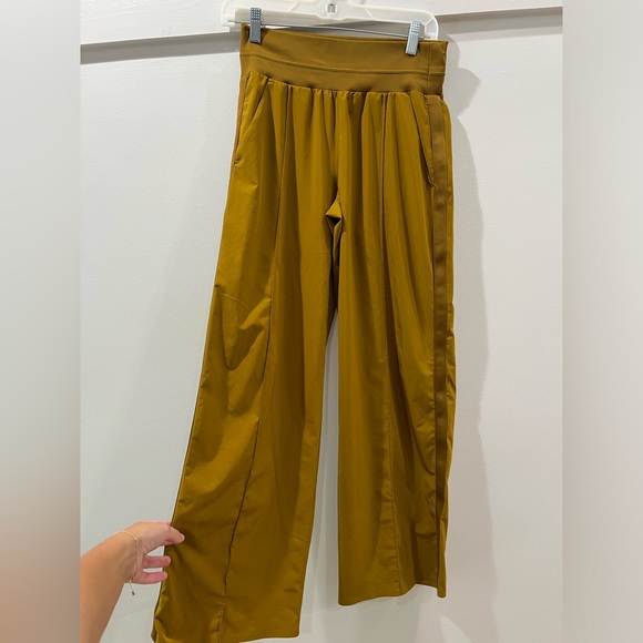 Athleta Nolita Wide Leg Pant - Picture 1 of 8